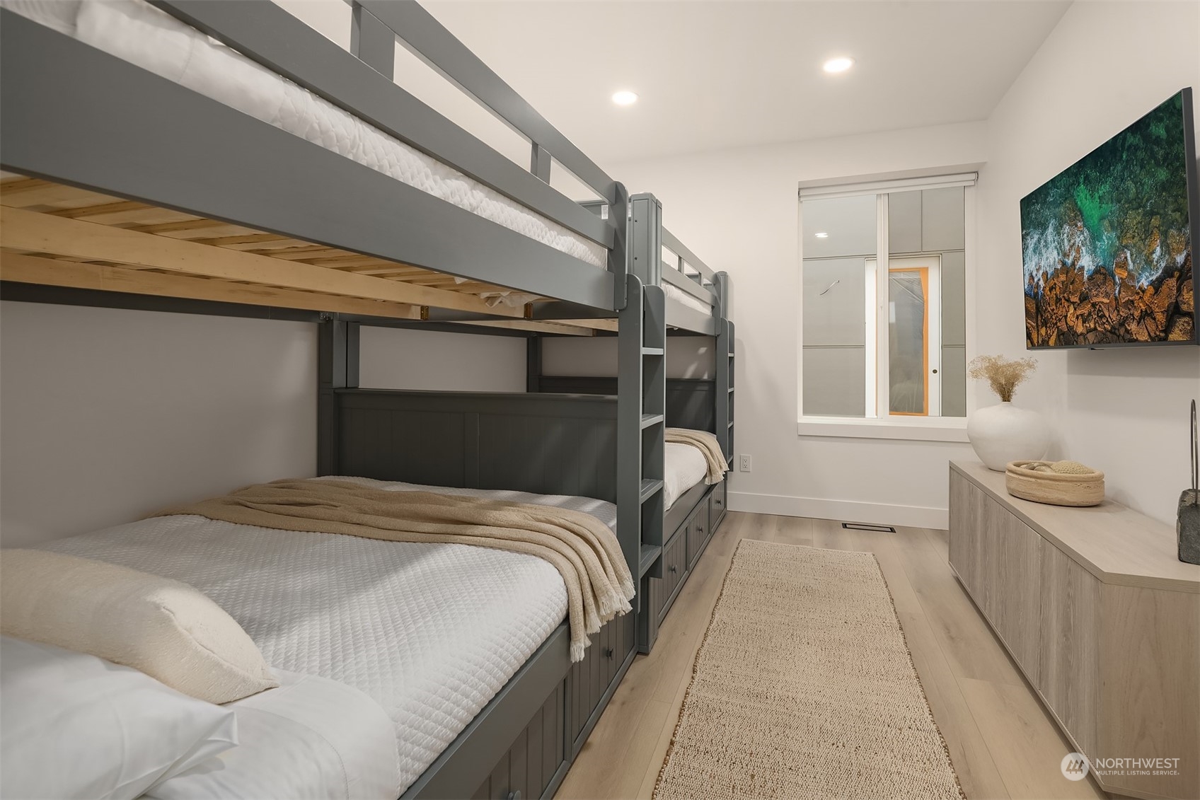 1303 Dragonfly Court