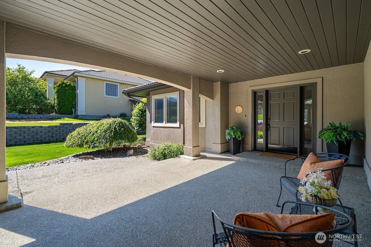 206 Desert Canyon Boulevard