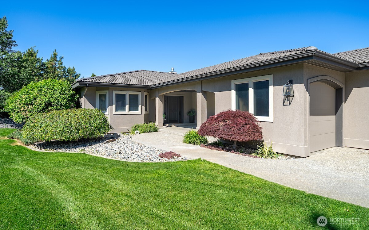 206 Desert Canyon Boulevard