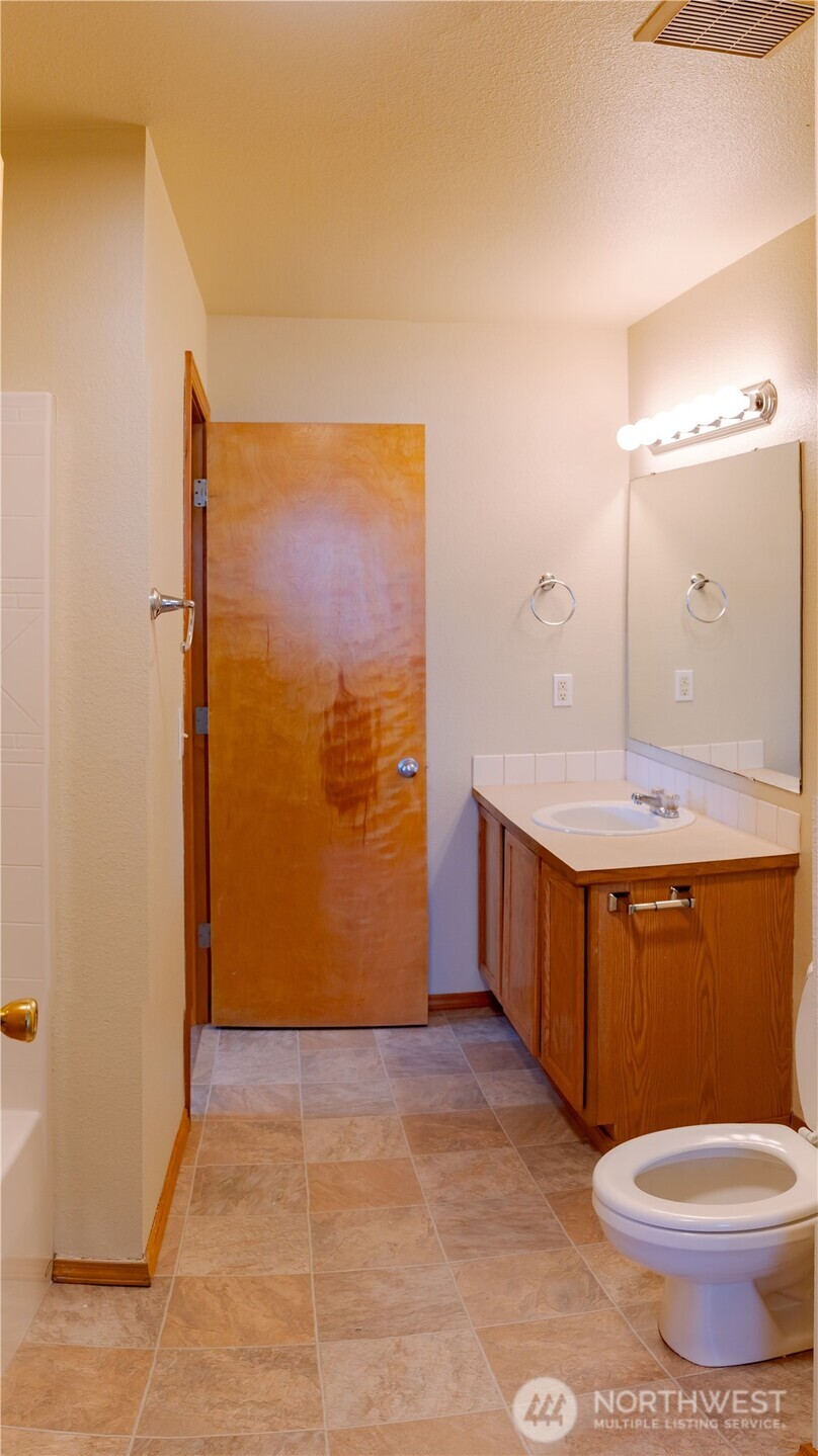 4044 S Puget Sounds Avenue