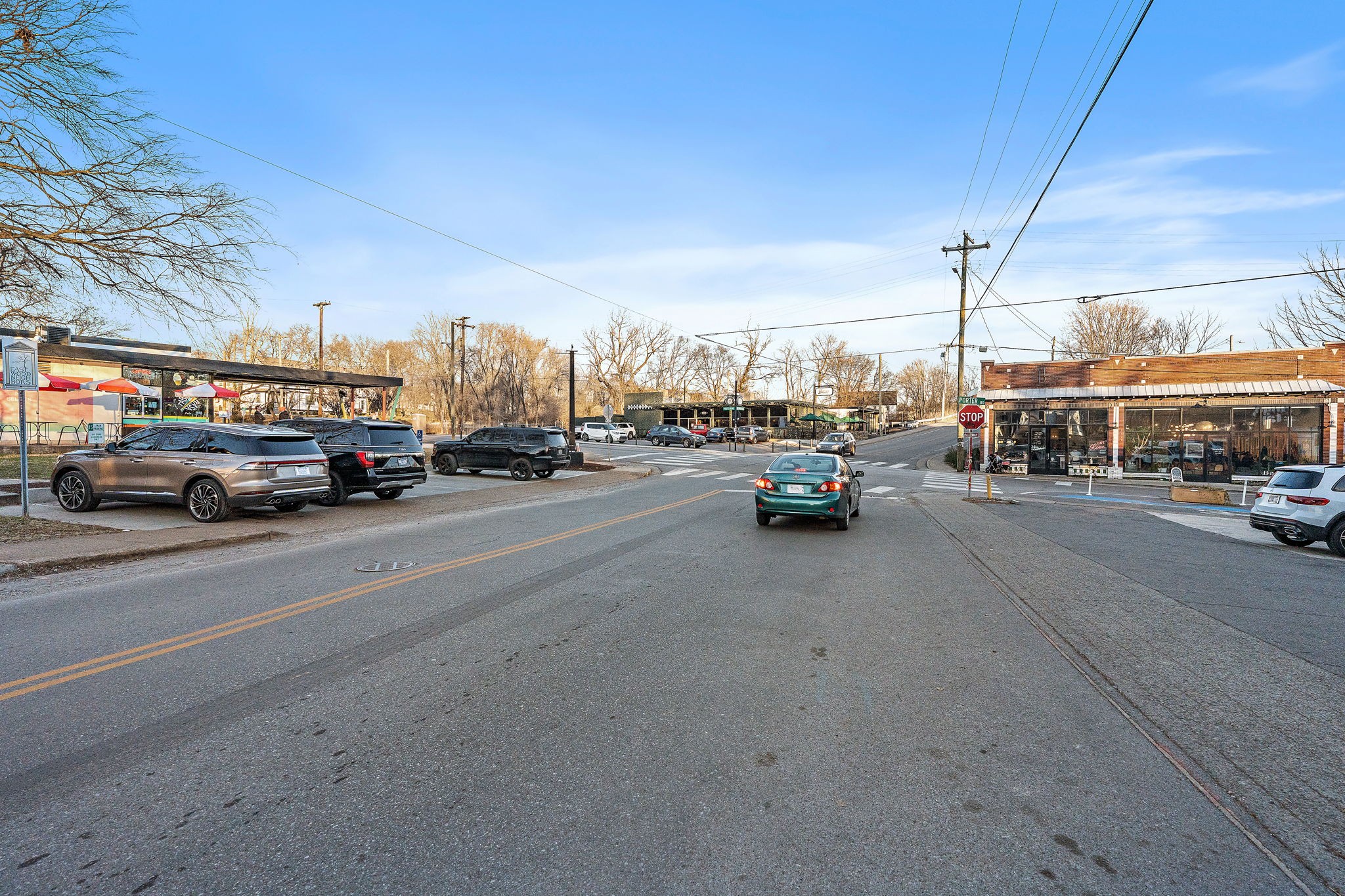 2022 Straightway Ave Unit: B