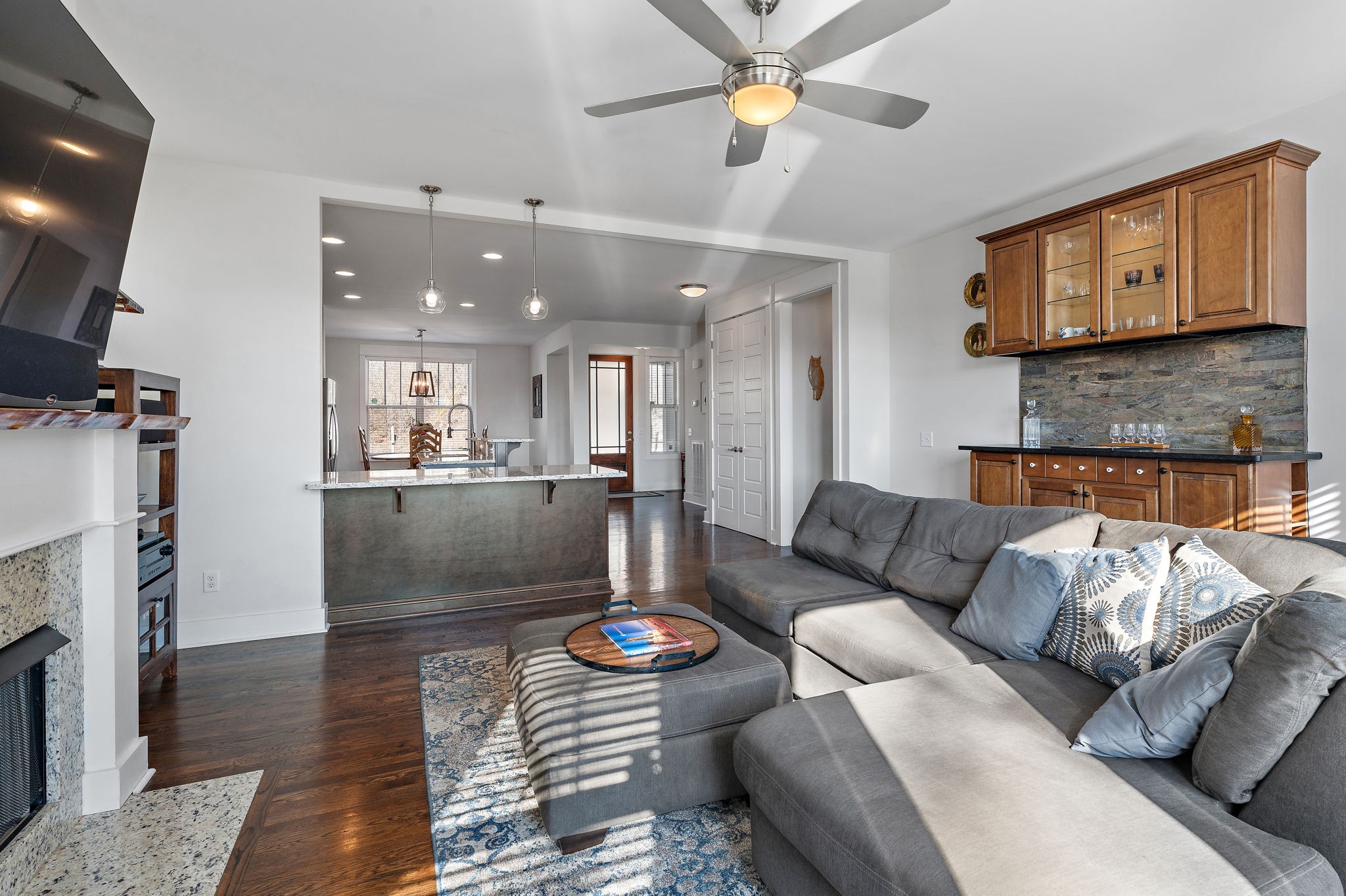 2022 Straightway Ave Unit: B