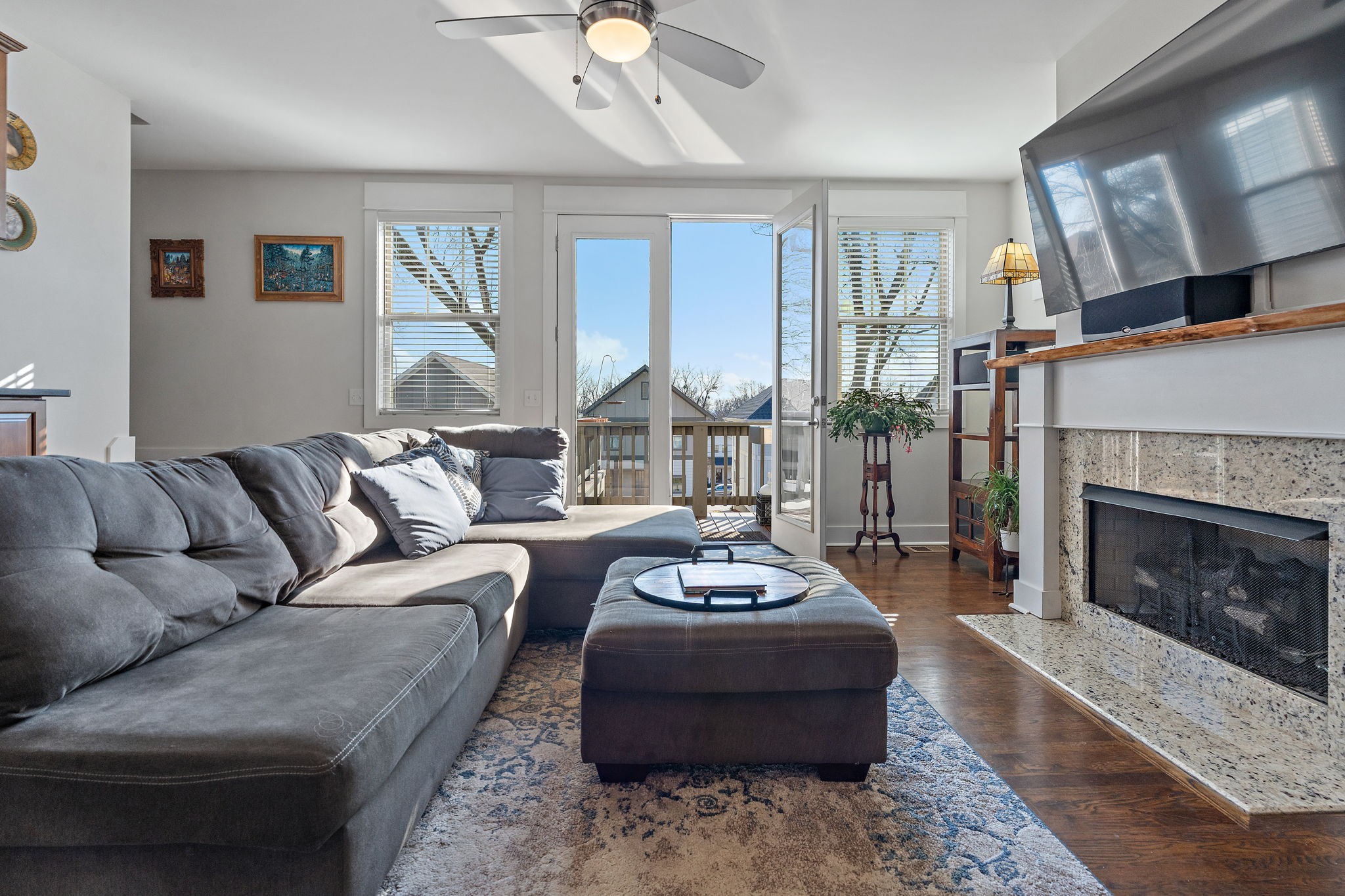2022 Straightway Ave Unit: B