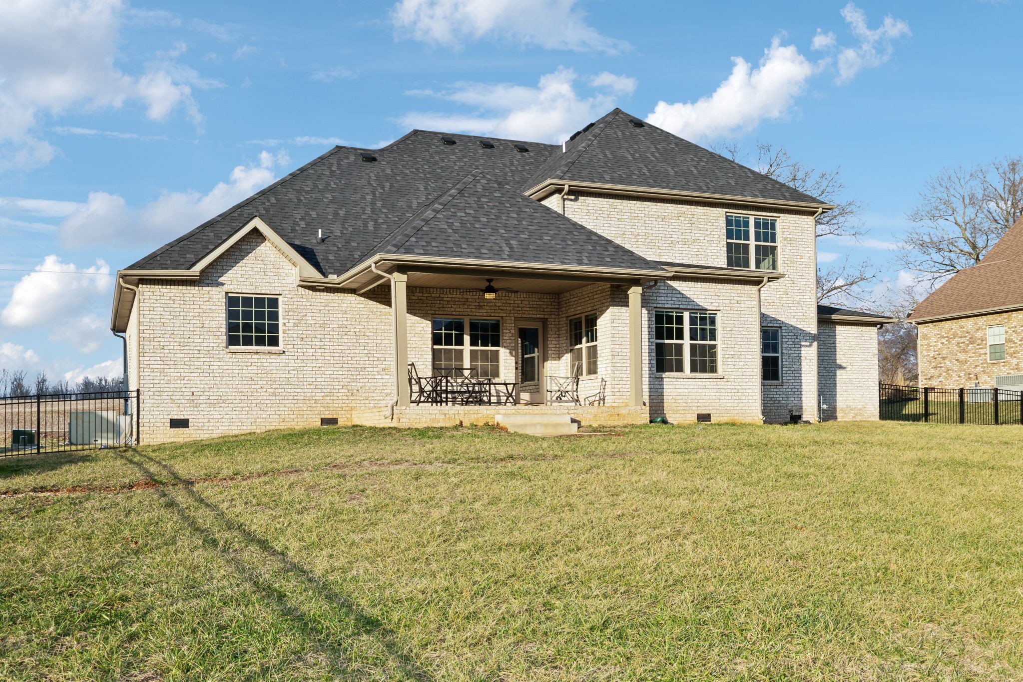 1528 Charles Bell Rd