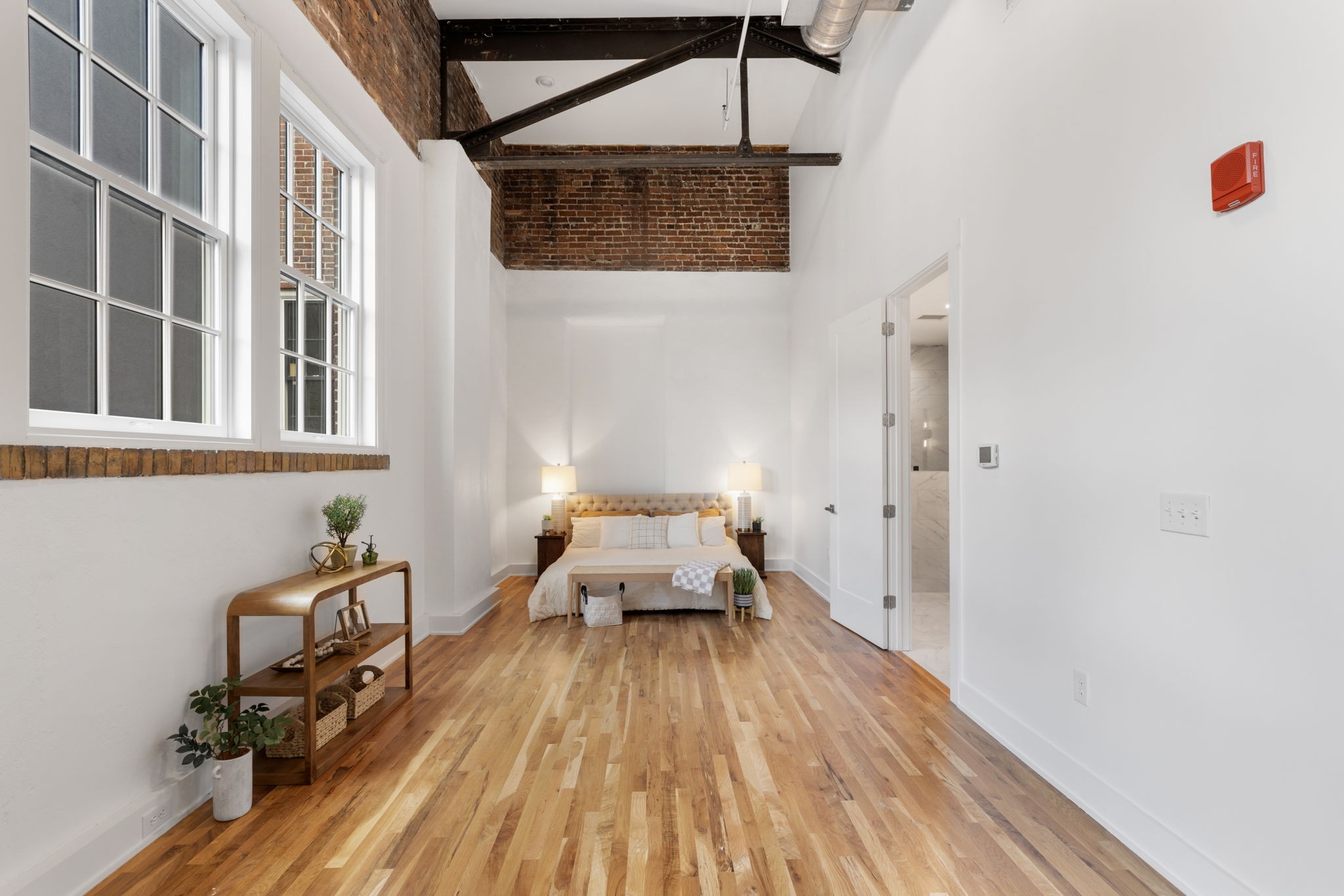 601 Madison St Unit: 312