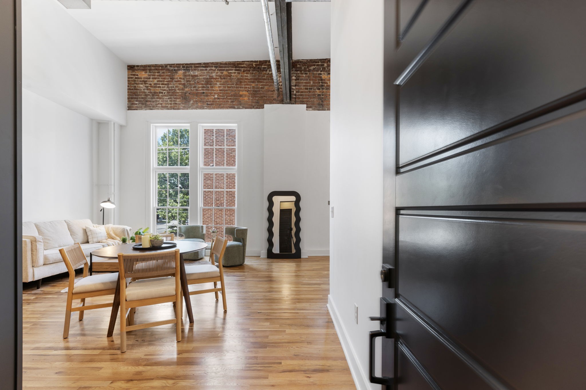 601 Madison St Unit: 312