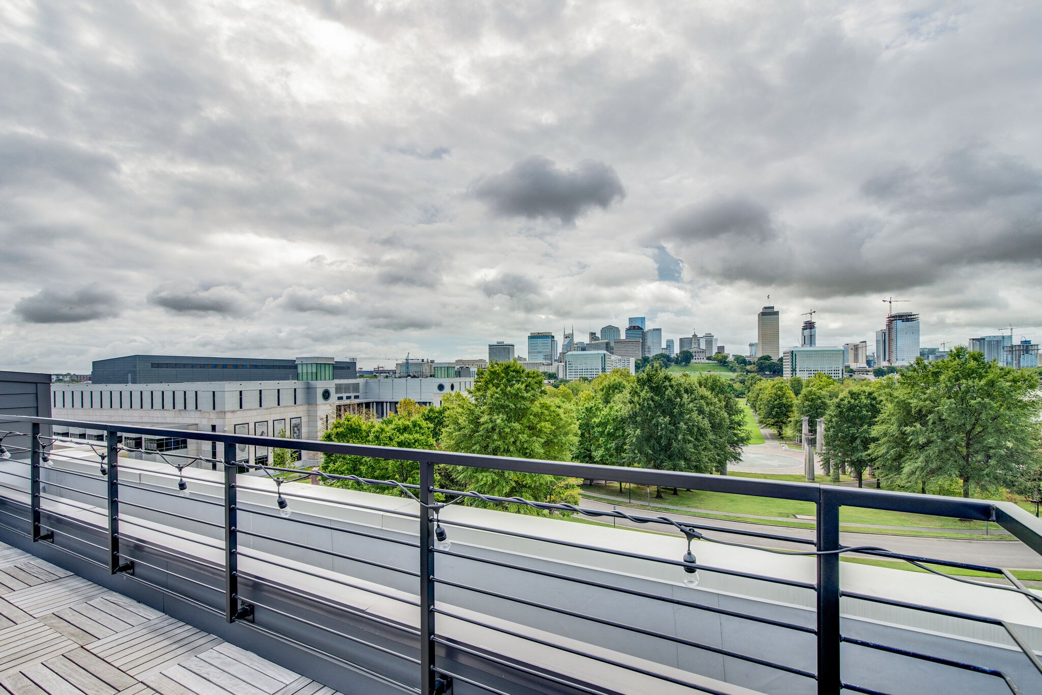 601 Madison St Unit: 312