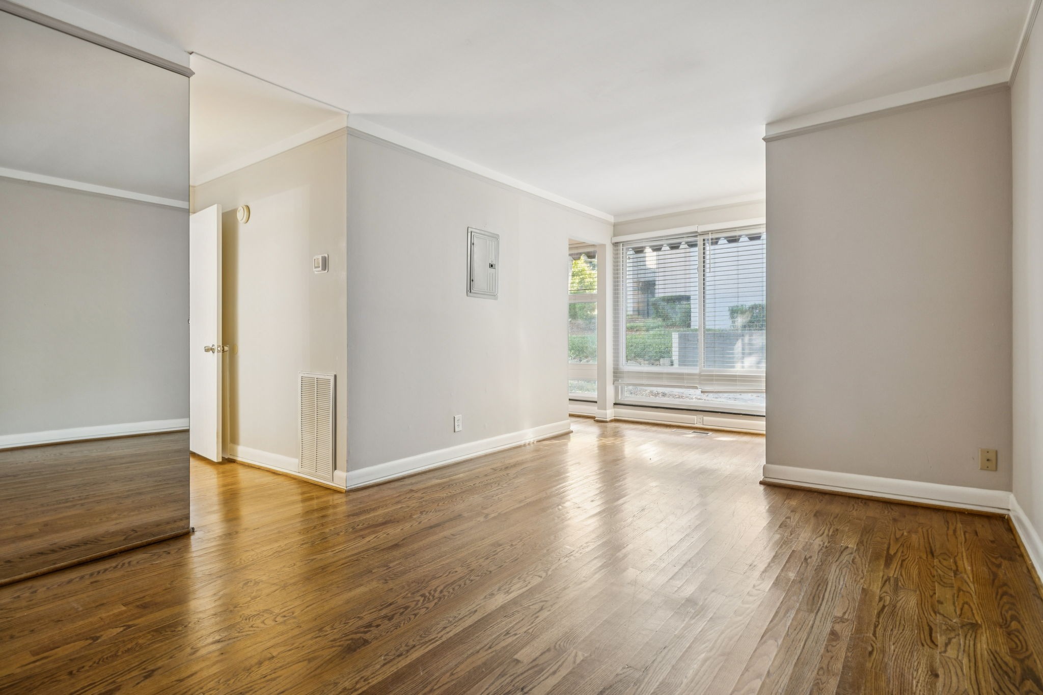 201 Acklen Park Dr Unit: 34