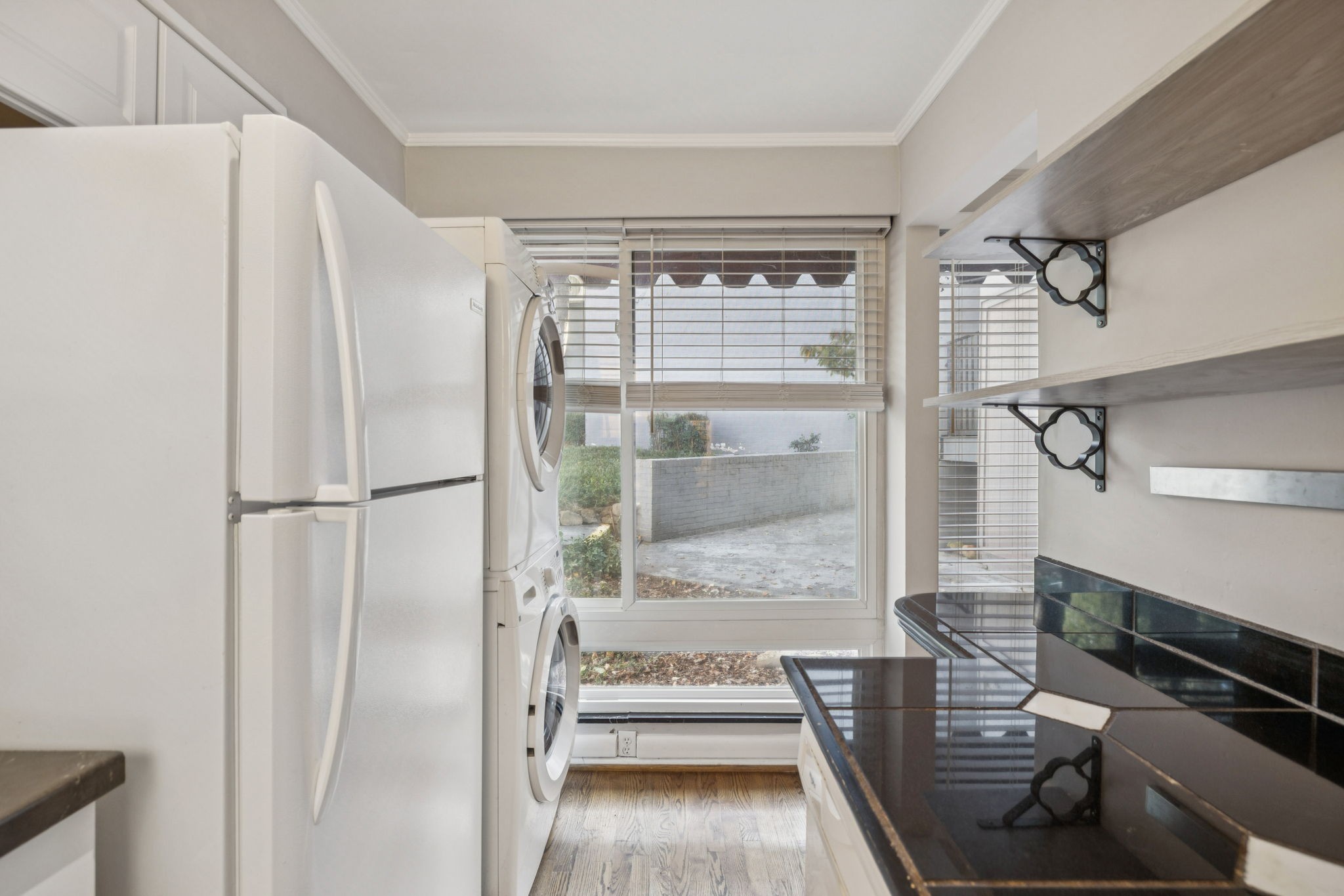 201 Acklen Park Dr Unit: 34