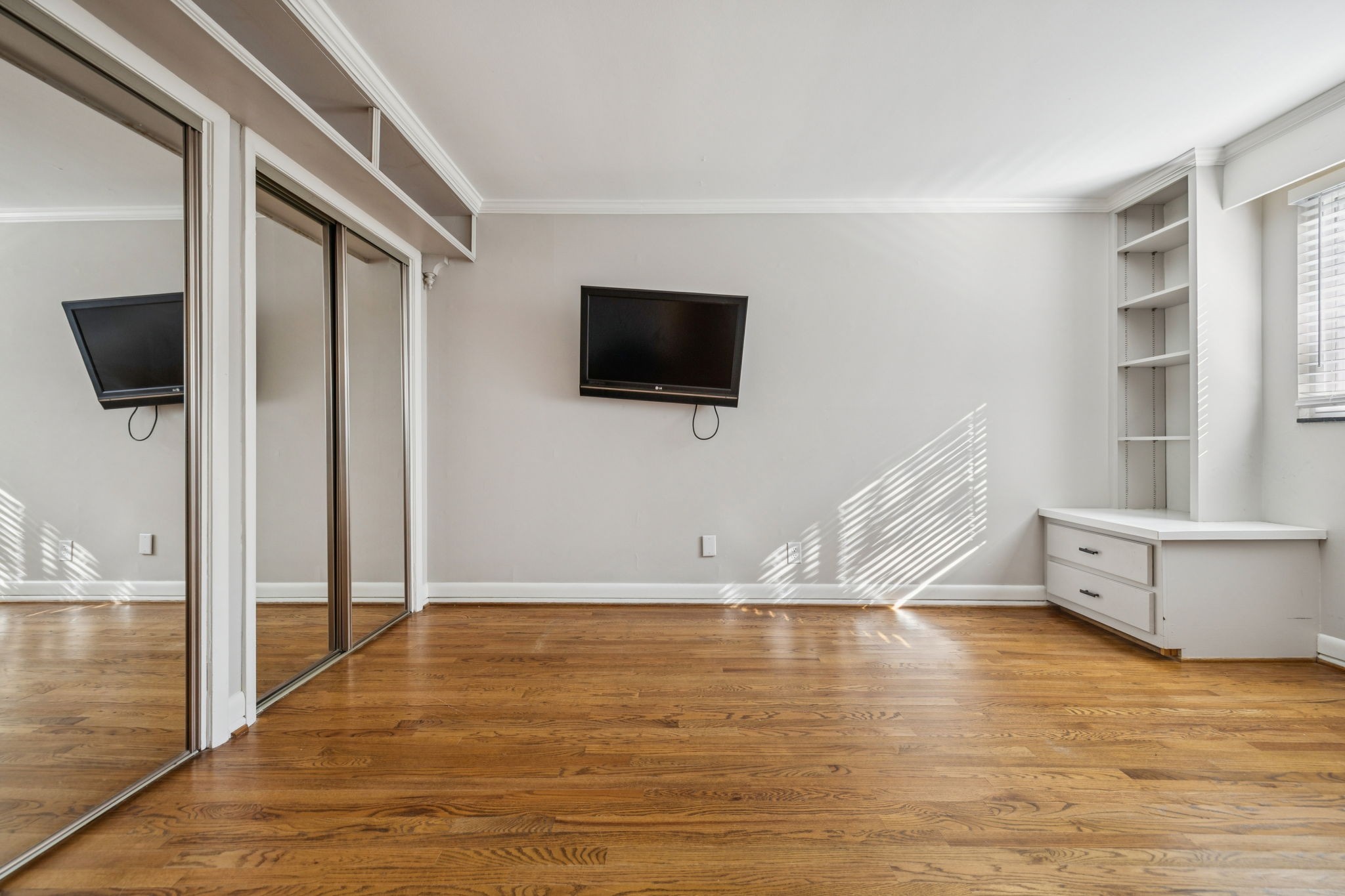 201 Acklen Park Dr Unit: 34