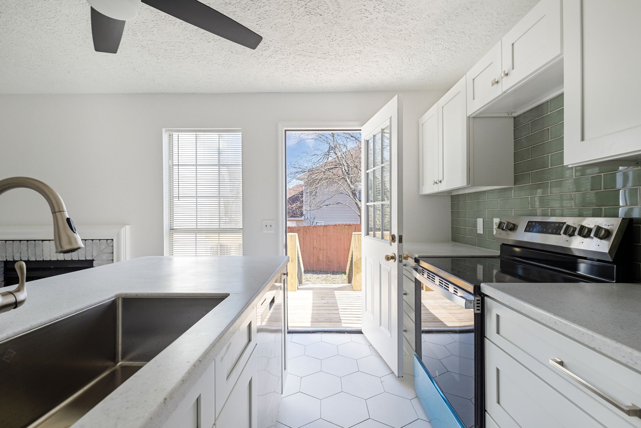 217 Walton Ferry Rd Unit: 108
