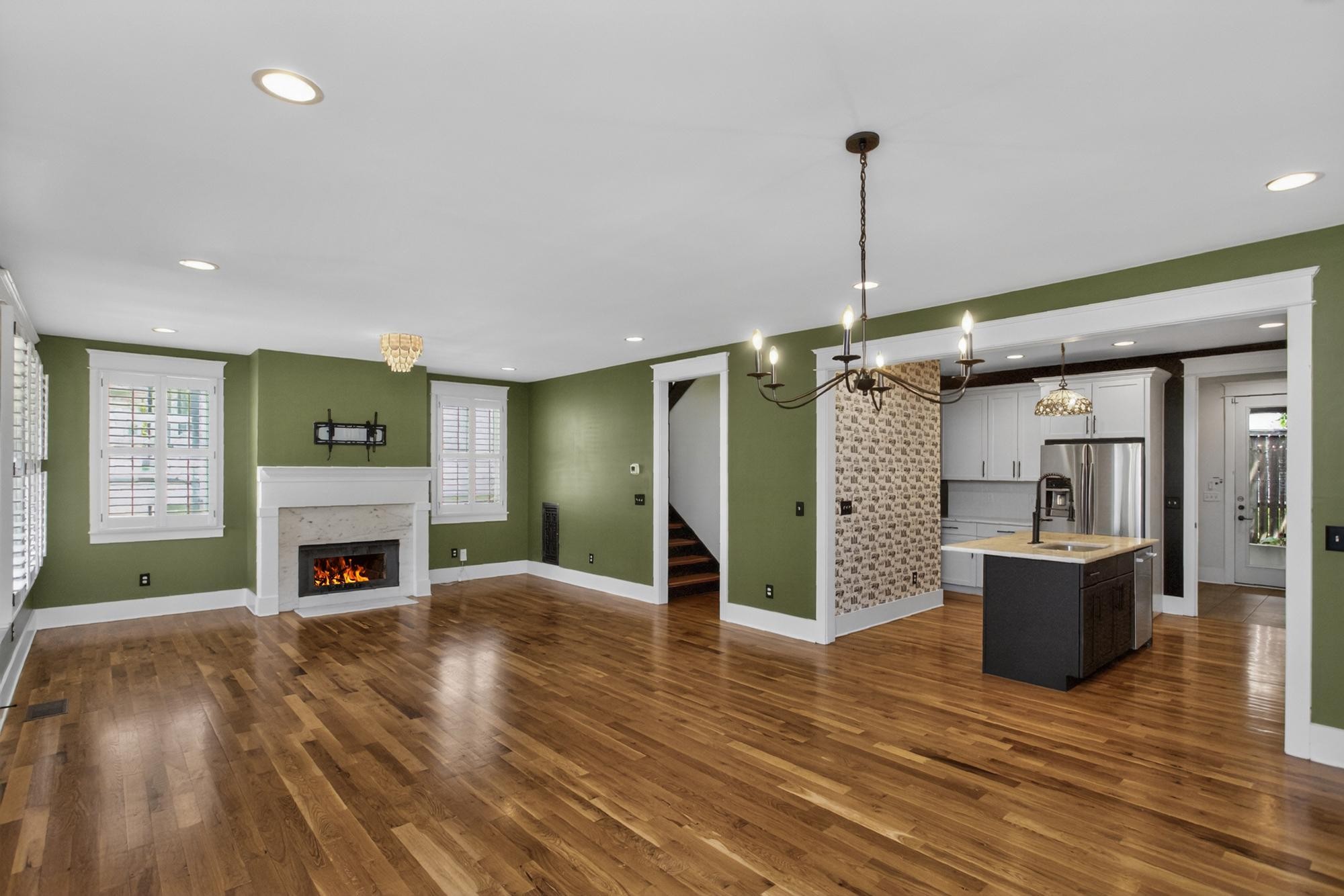 1315 Lillian St