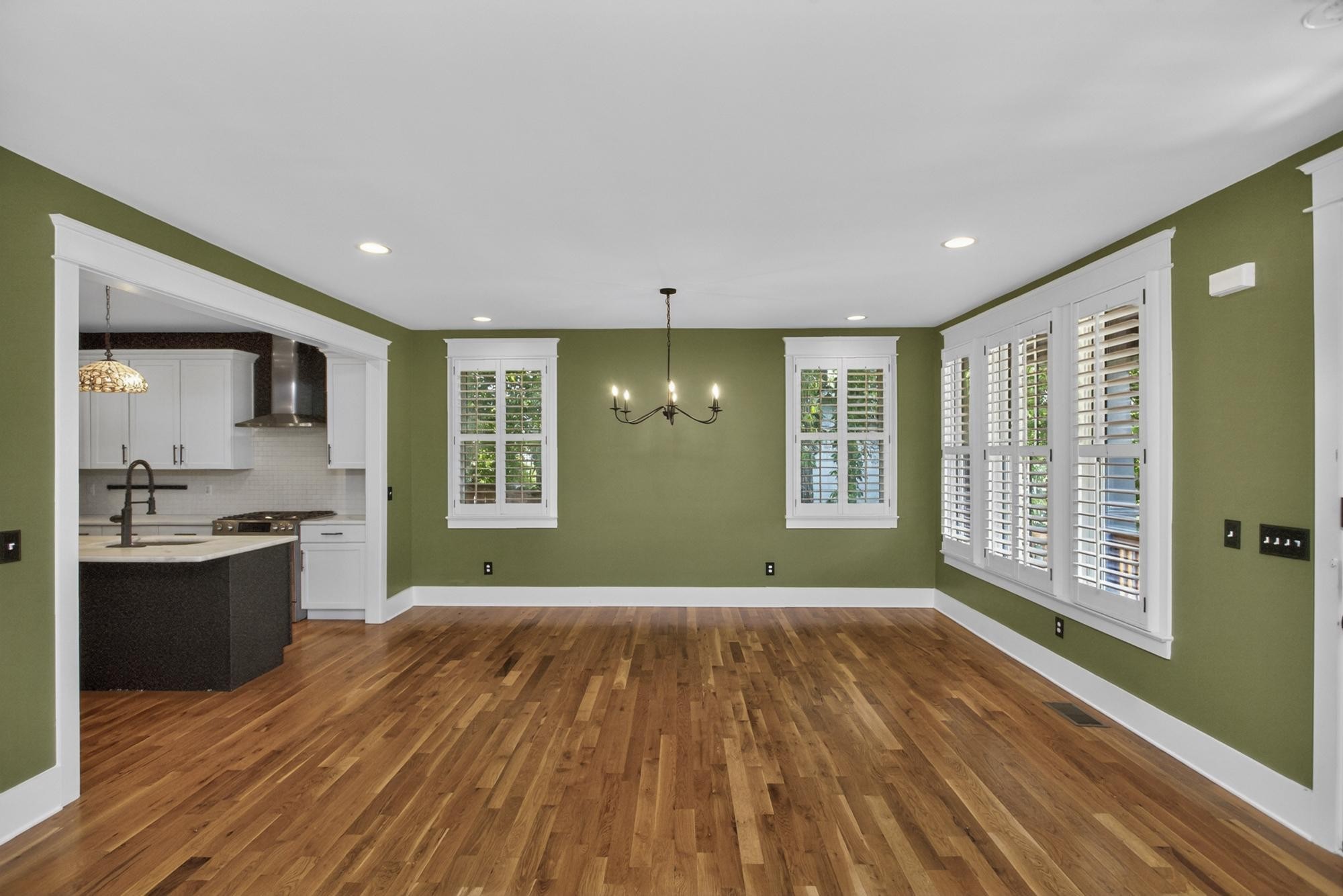 1315 Lillian St