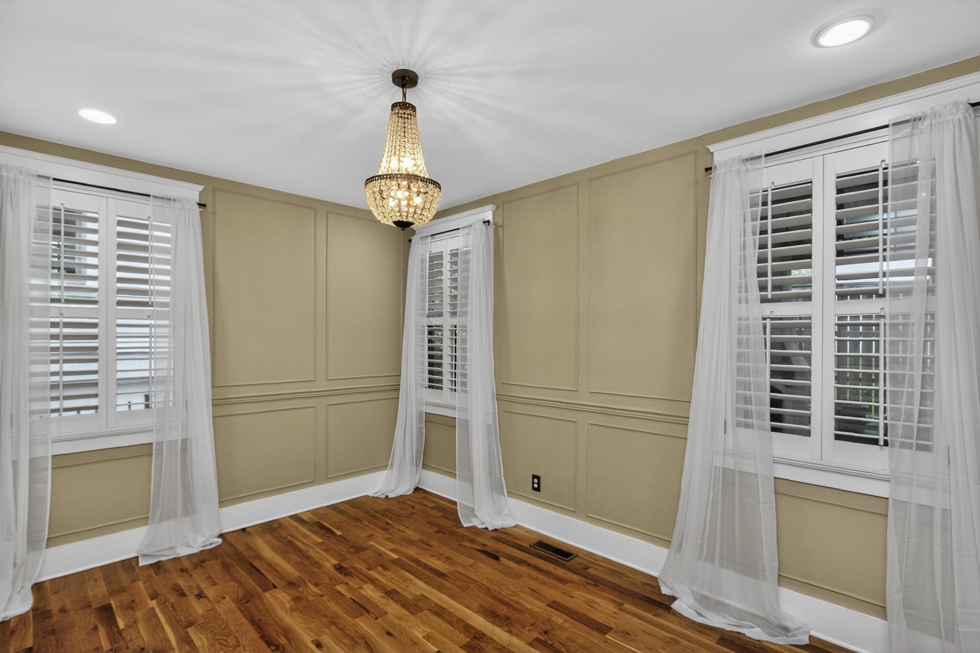 1315 Lillian St
