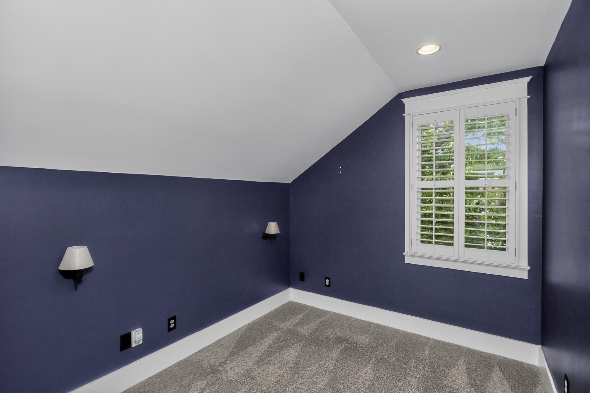 1315 Lillian St