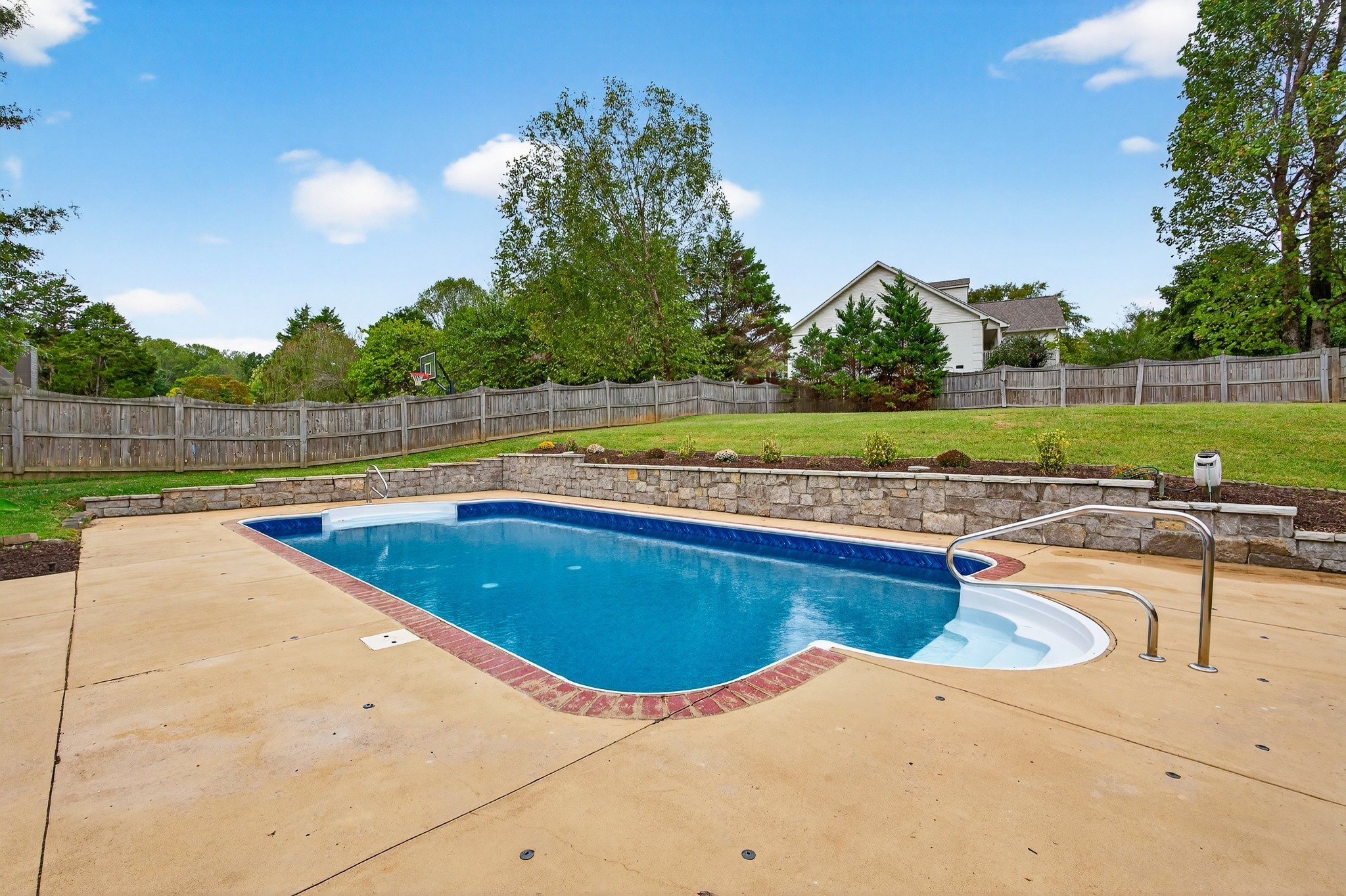 7116 Kyles Creek Dr