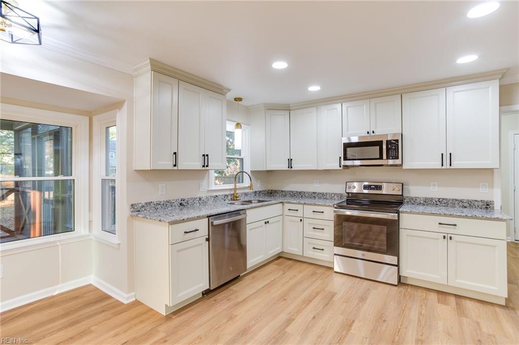 103 Heath PL