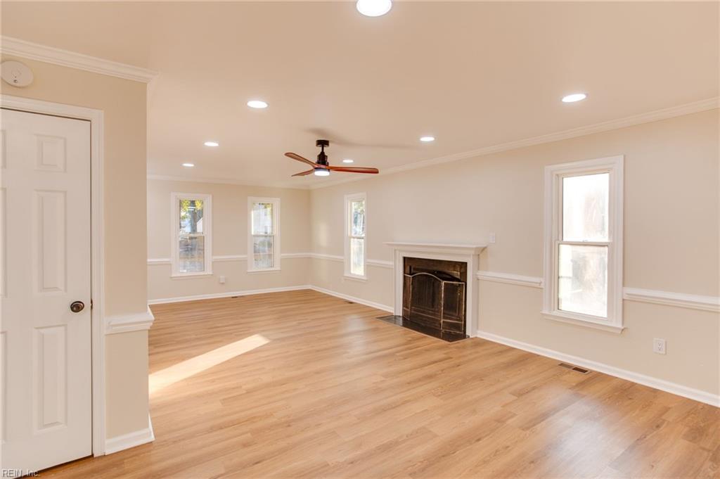 103 Heath PL