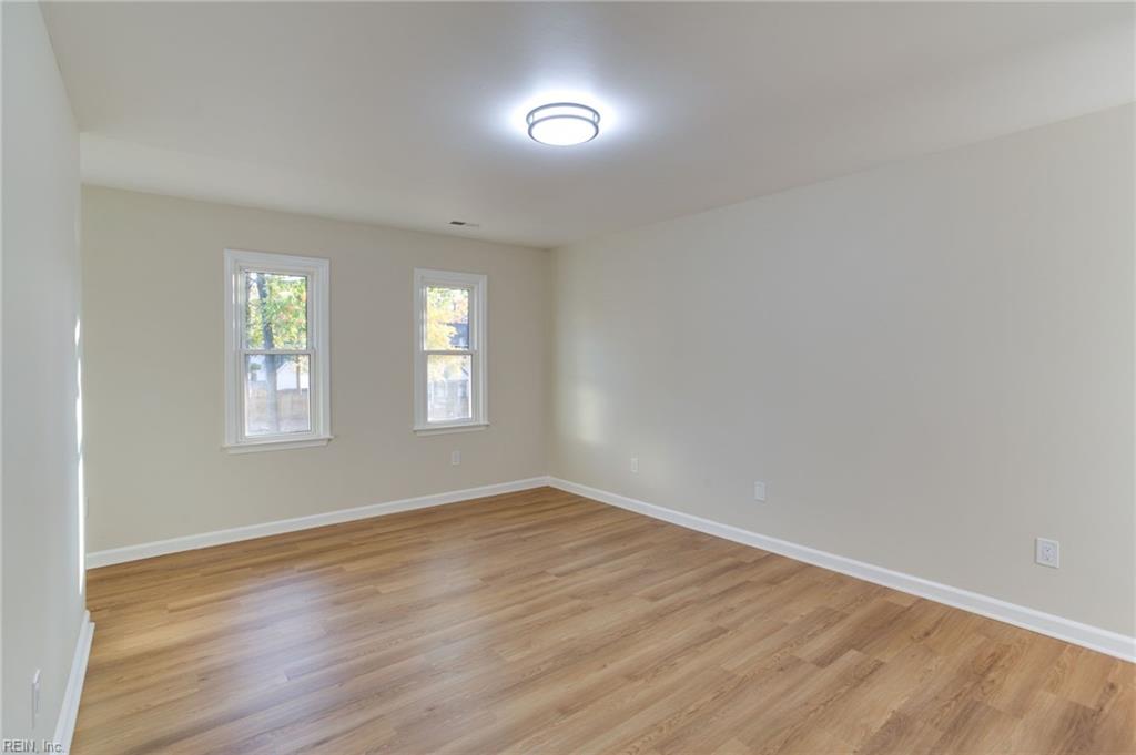 103 Heath PL