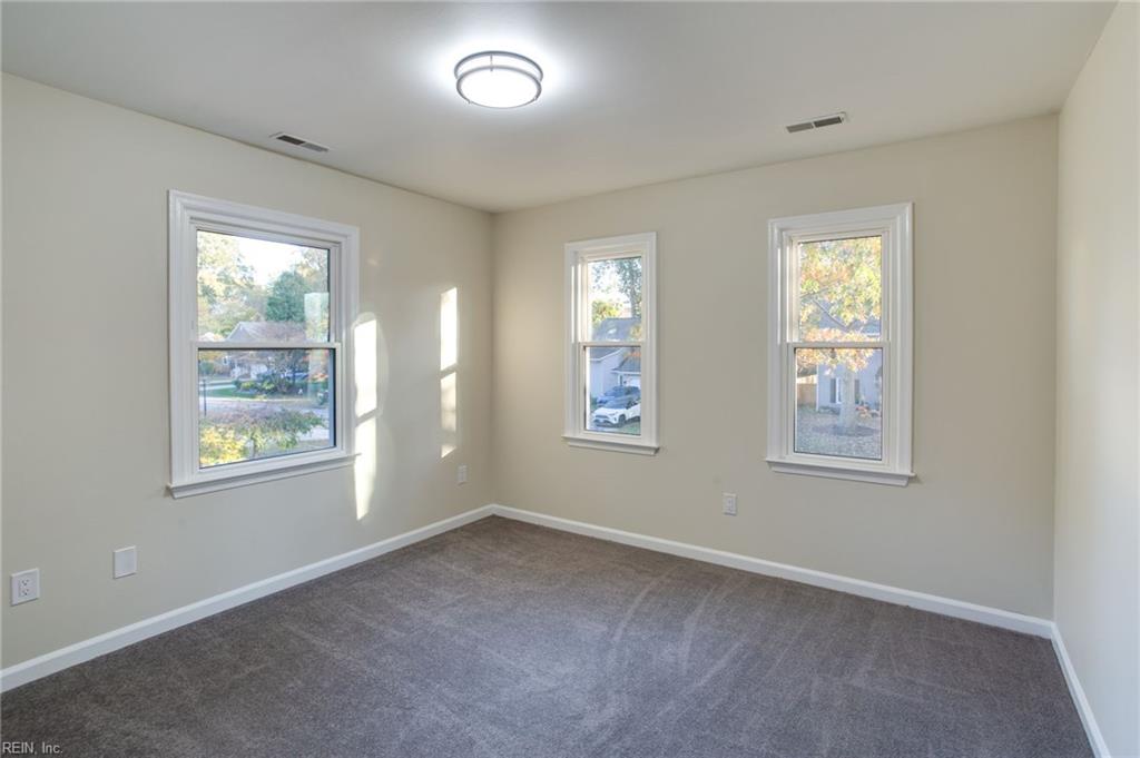 103 Heath PL