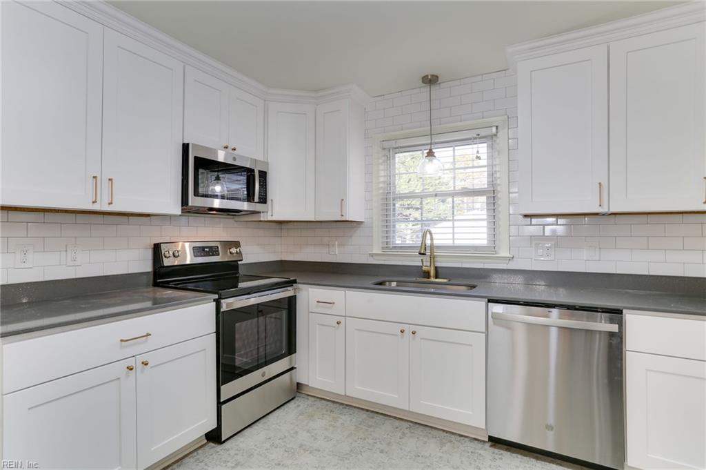 556 Colony RD