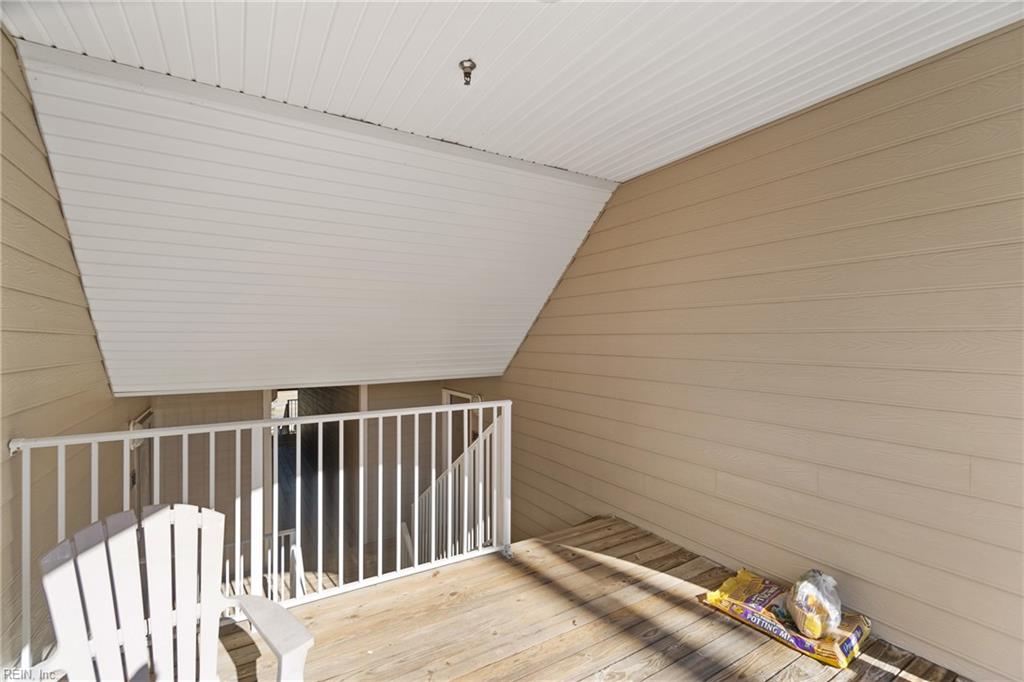 2229 Lesner CRES 302