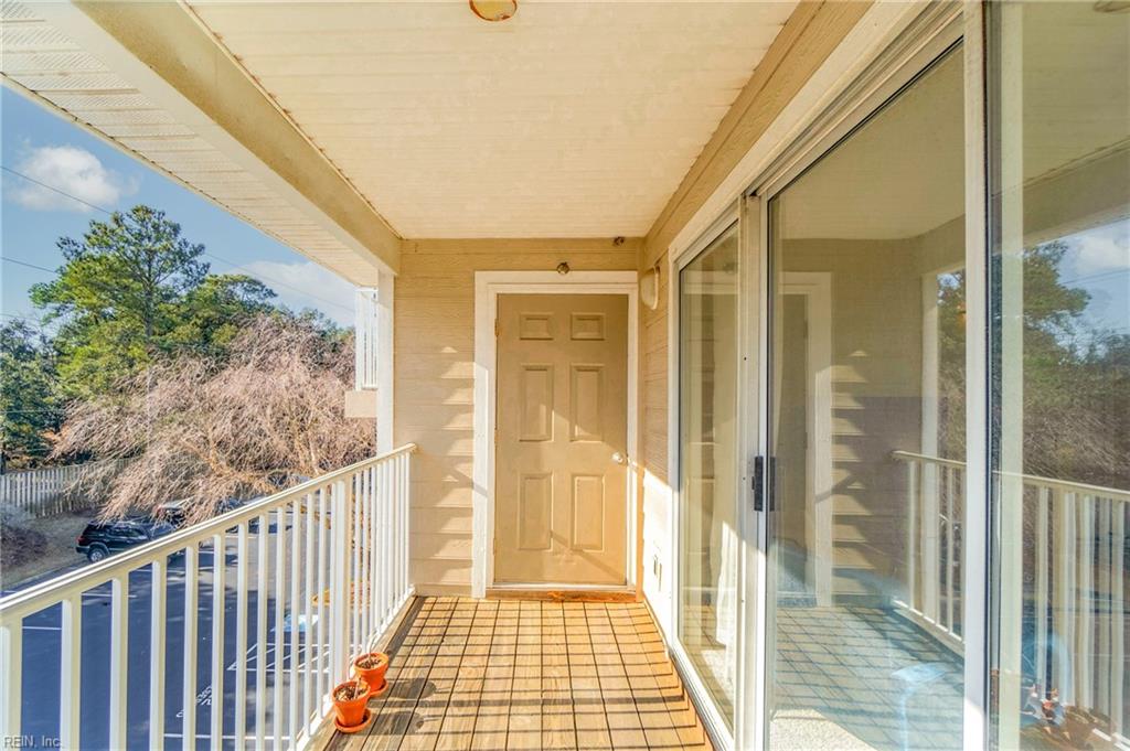 2229 Lesner CRES 302