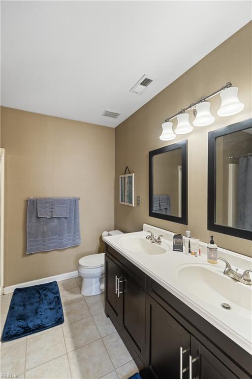 2229 Lesner CRES 302