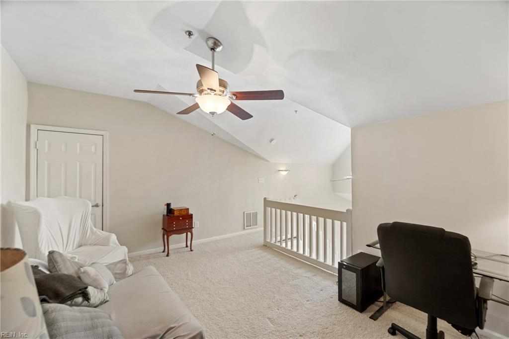 2229 Lesner CRES 302