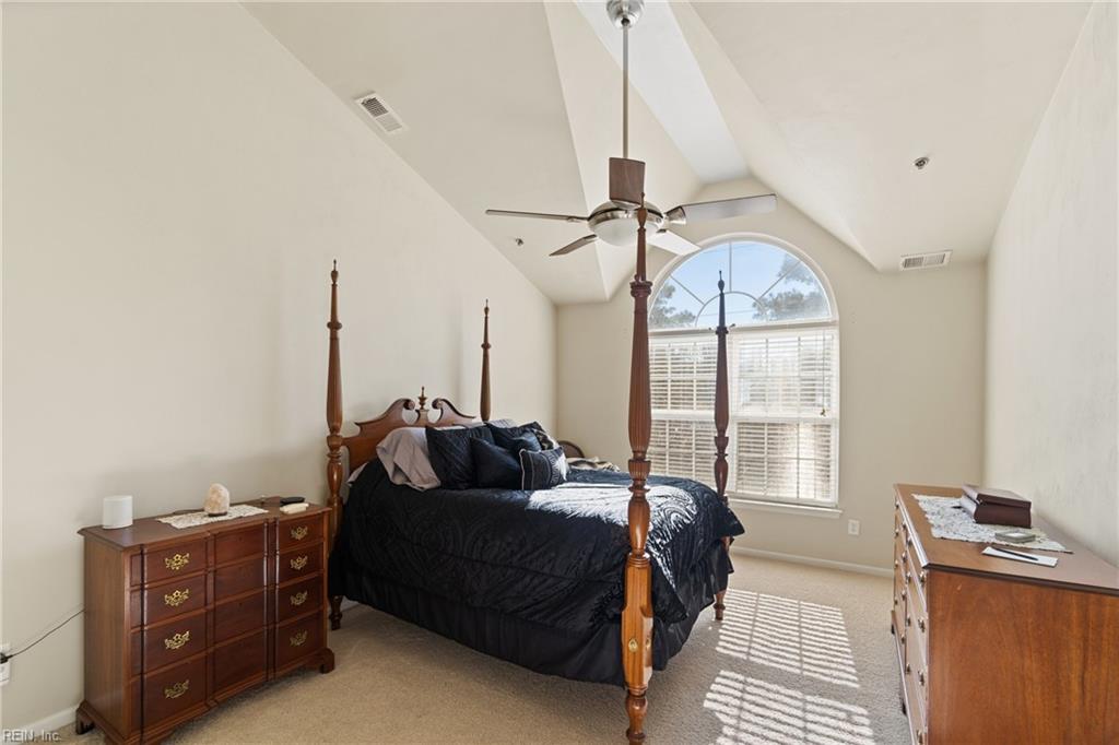 2229 Lesner CRES 302