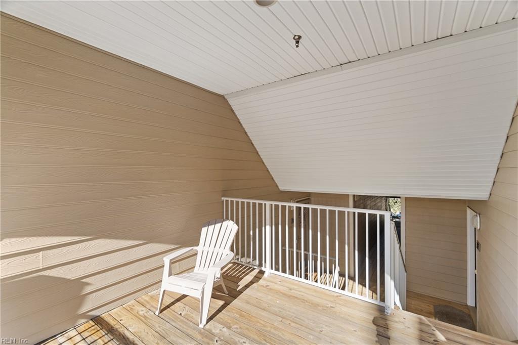 2229 Lesner CRES 302