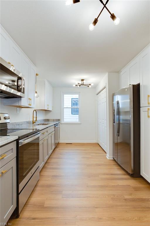 47 Ash AVE
