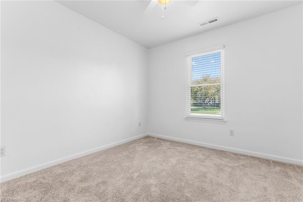 944 Chigwell RD
