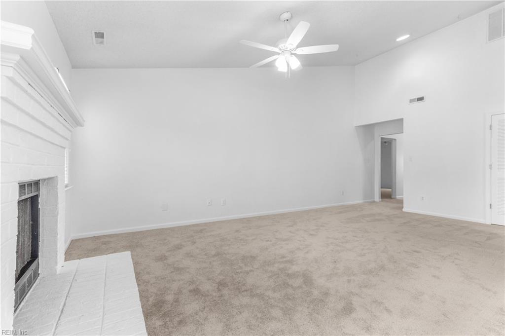 944 Chigwell RD