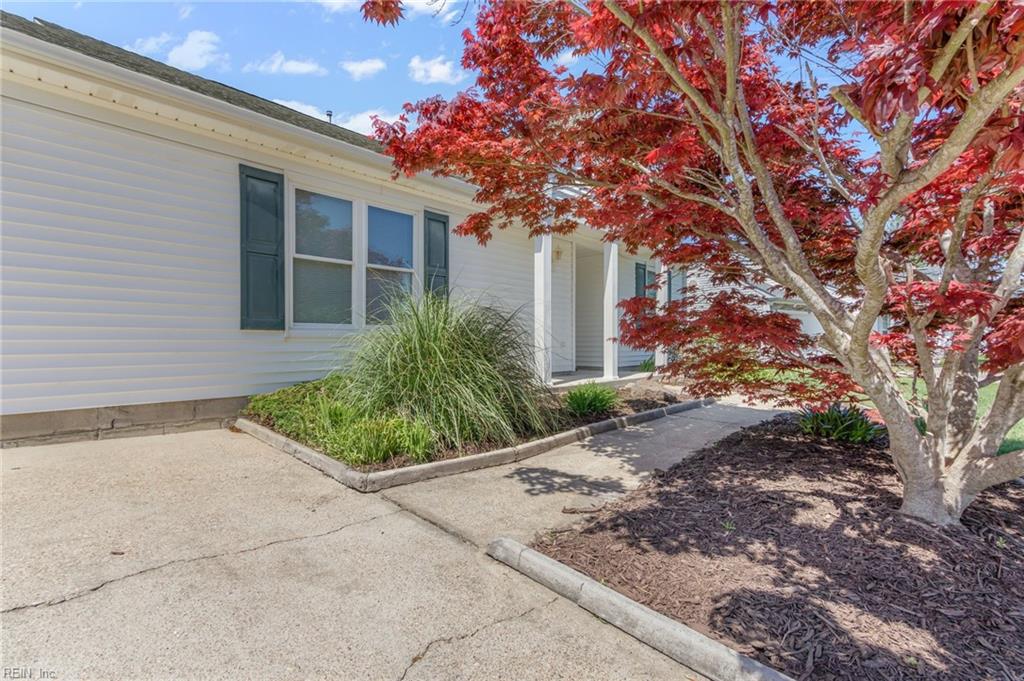 944 Chigwell RD
