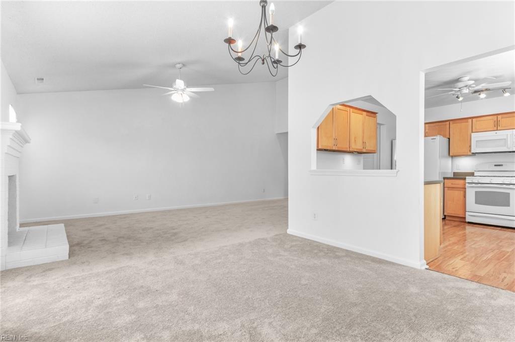 944 Chigwell RD