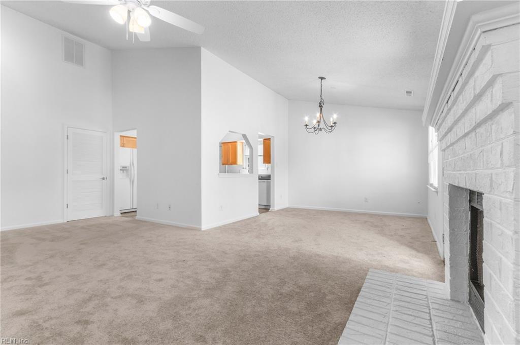 944 Chigwell RD