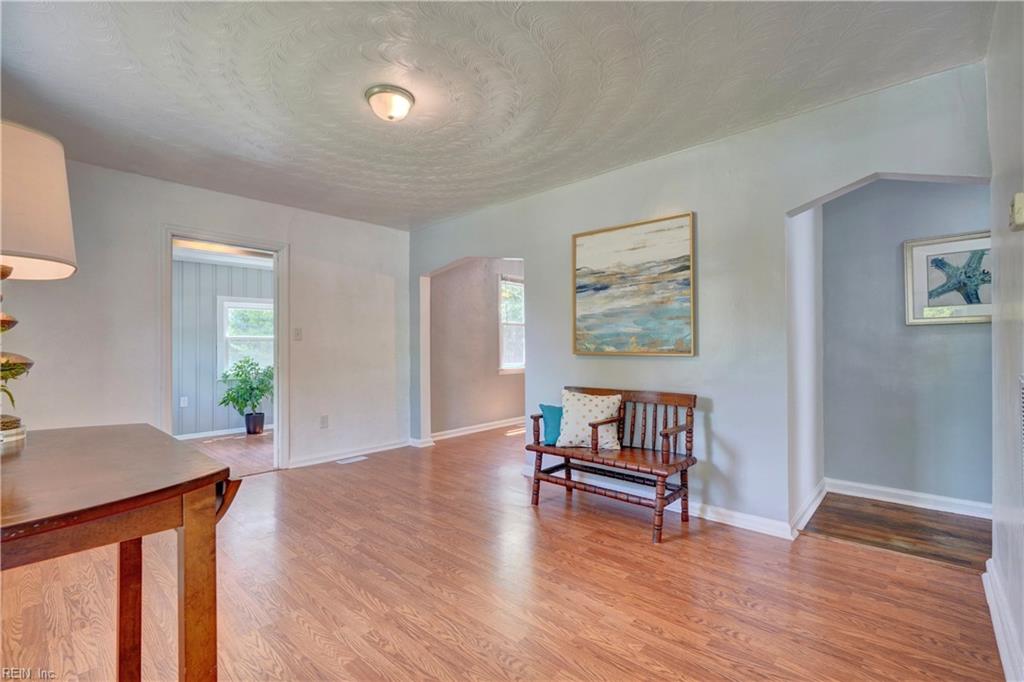 1331 Sunset DR