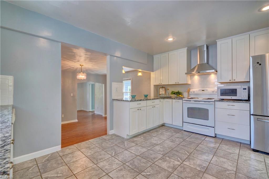 1331 Sunset DR