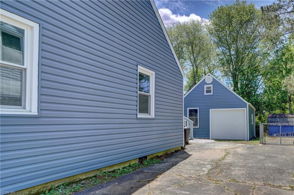1331 Sunset DR