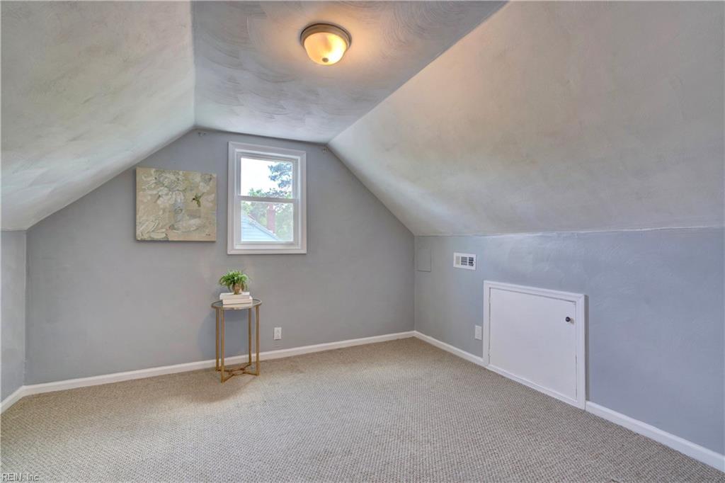 1331 Sunset DR