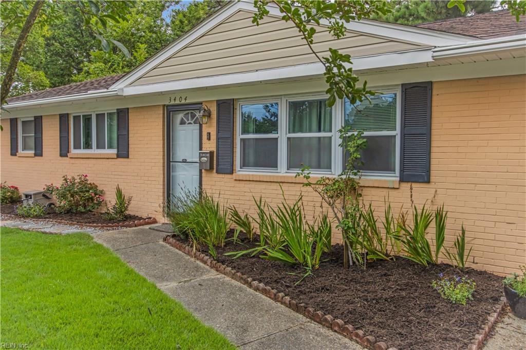 3404 Melinda PL