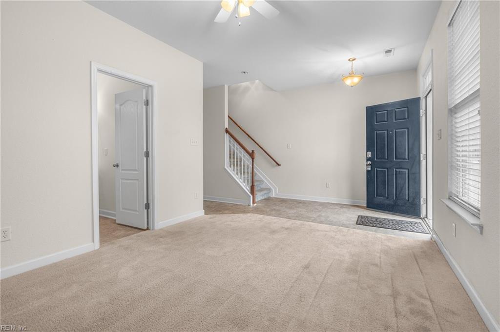 3152 Greenwood DR