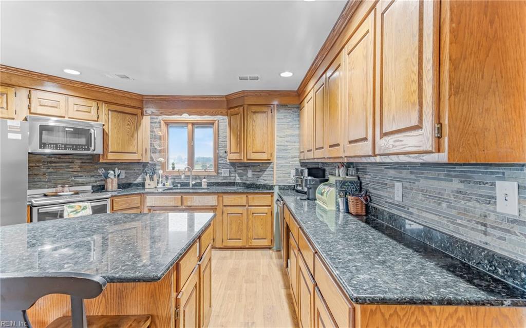 4172 Gum Bridge CT
