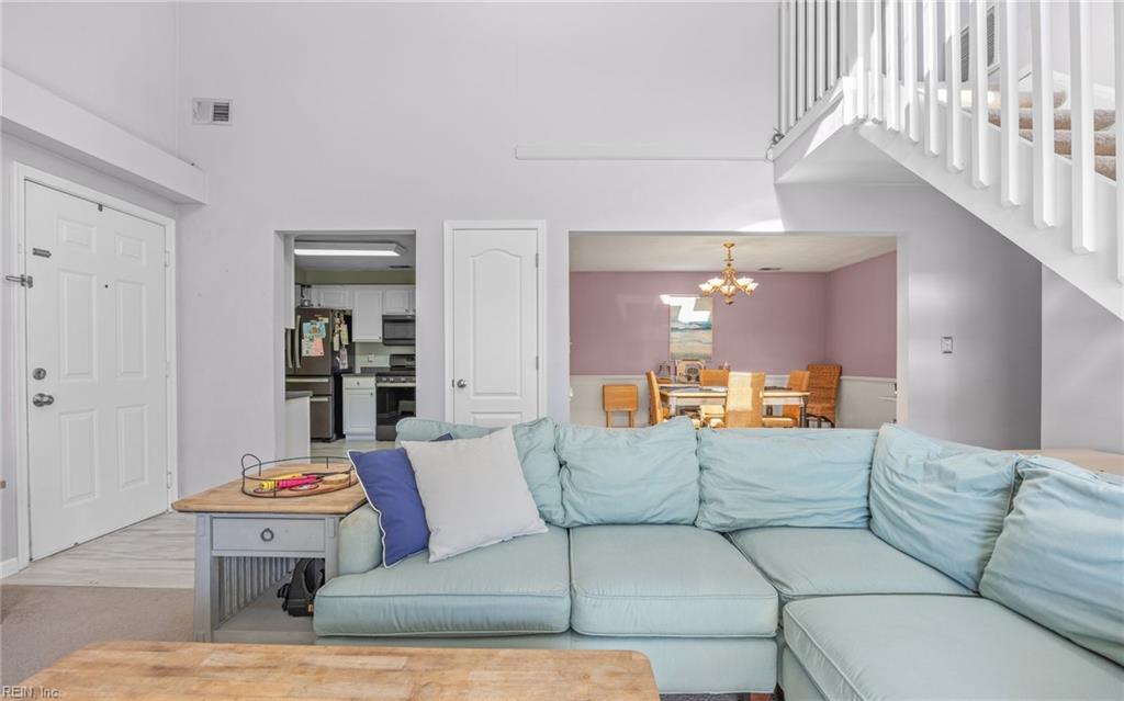 916 Charnell DR 302