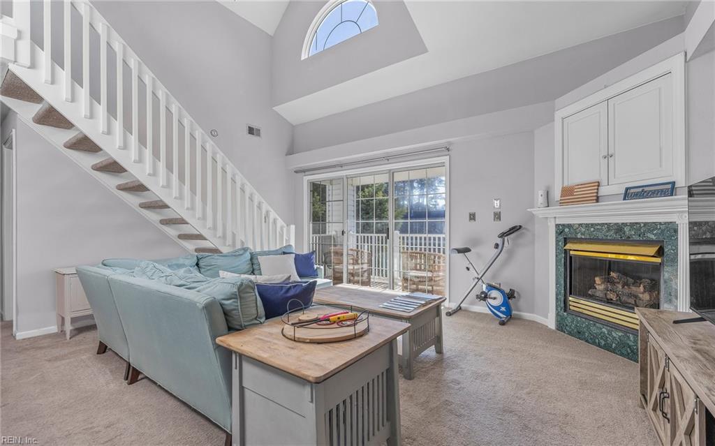 916 Charnell DR 302