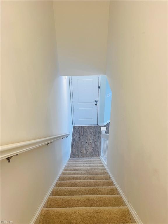 1608 Apsley CT