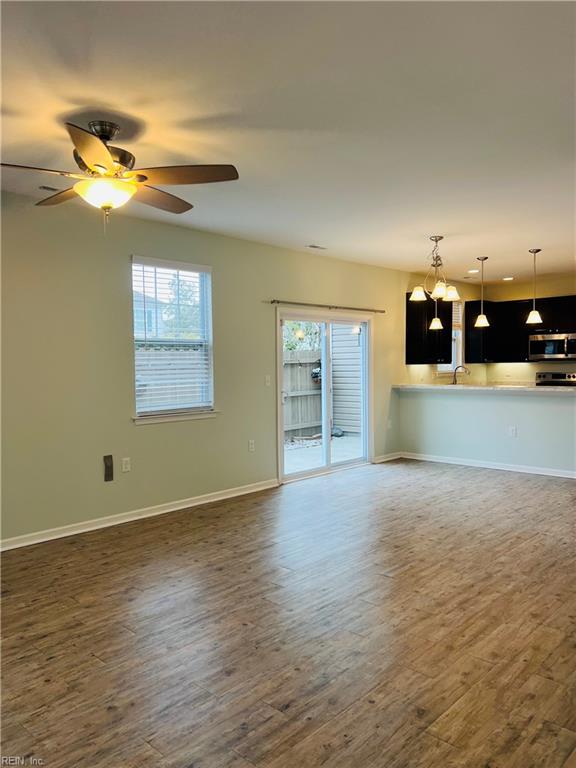1608 Apsley CT