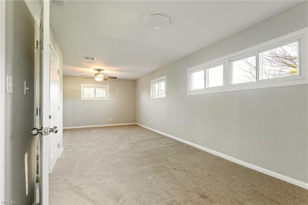 5356 Roslyn DR