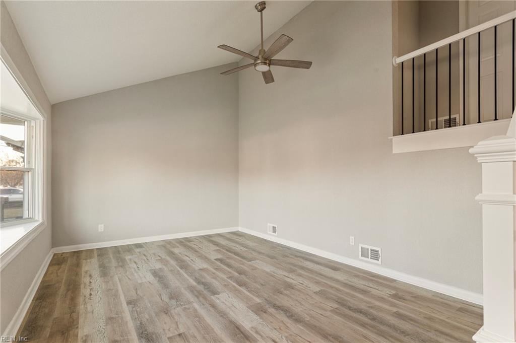5356 Roslyn DR